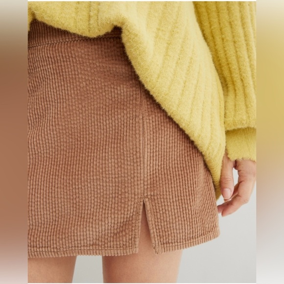 AERIE WOMENS CORDUROY BEIGE TAN MICRO MINI SKIRT NWT SMALL - Picture 3 of 7